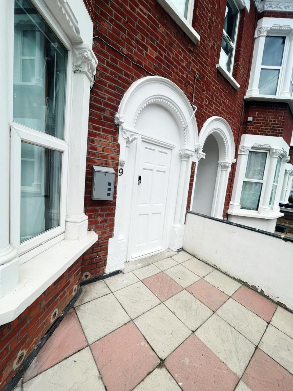 Nice And Pleasant Thornton Heath Exterior foto
